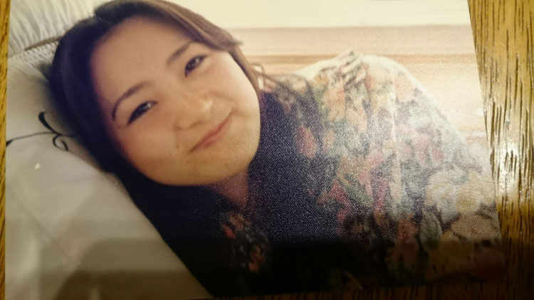 クラウンのセダンの助手席で。